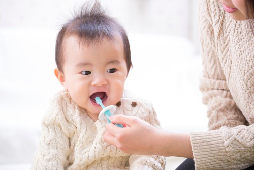 How to take care of baby toddler teeth